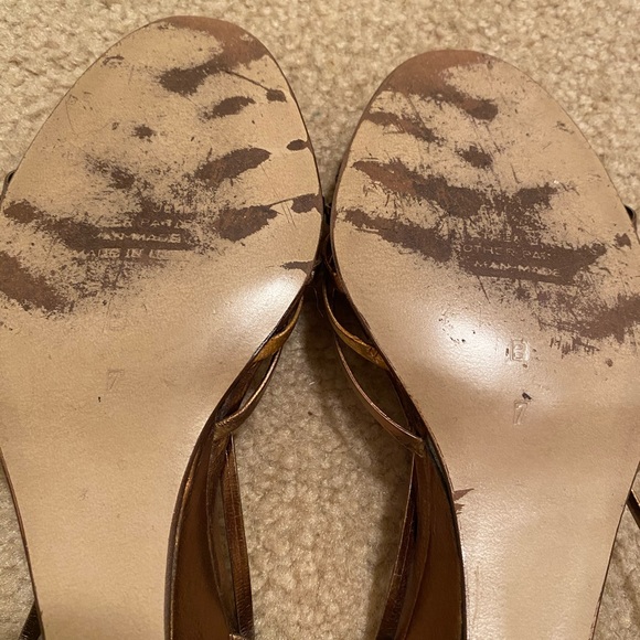 Beene Bag Vintage Strappy Wedge Gold Size 7 - Picture 6 of 6